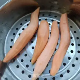 Make Cinnamon and potatoes step 1
