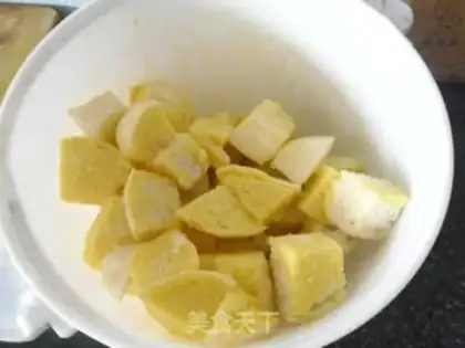 Make Fried bunhead step 2