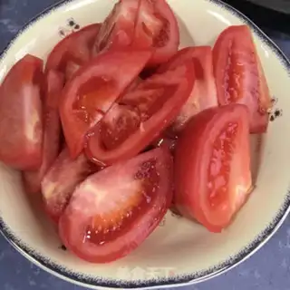 Make Tomato fried eggs step 0