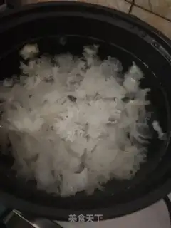 Make Silver-eared date soup step 0
