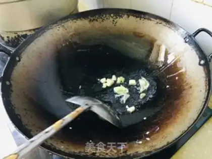 Make Chili fried eggs step 5