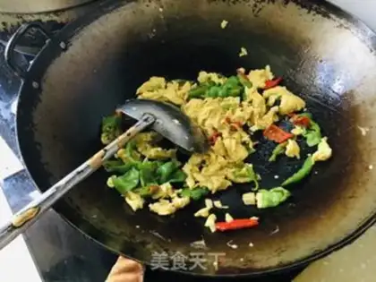 Make Chili fried eggs step 9