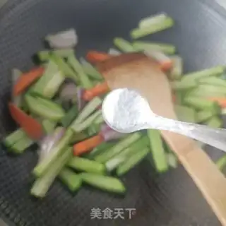 Make Blue radish beef stew step 5