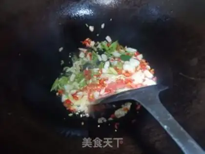 Make Garlic pepper fried pork step 0