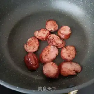 Make Barbecue sausage salad step 9