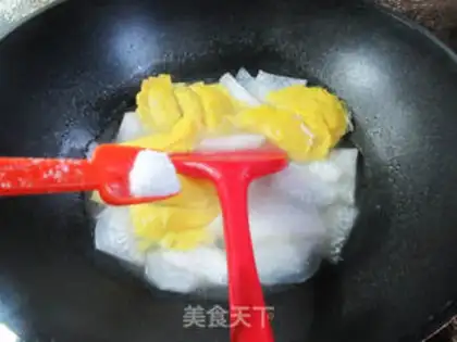 Make Egg dumpling soup step 3