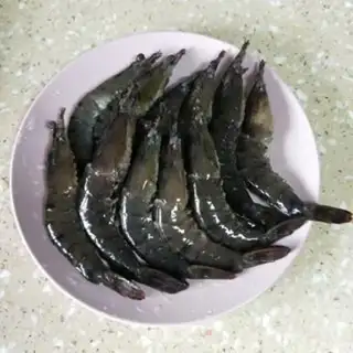 Make Garlic shrimp step 1