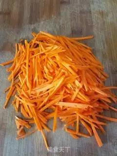 Make The carrots are fried step 0
