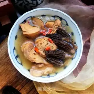 Make Monkey head mushroom belly chicken soup step 13