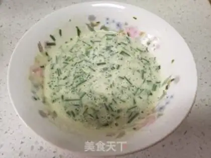 Make Garlic egg pancakes step 4