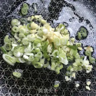 Make Garlic tart step 3