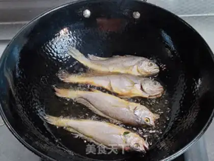Make Fried yellow fish step 5