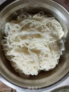 Make Watermelon egg noodles step 9