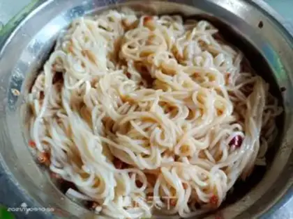 Make Watermelon egg noodles step 11