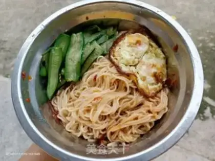 Make Watermelon egg noodles step 12