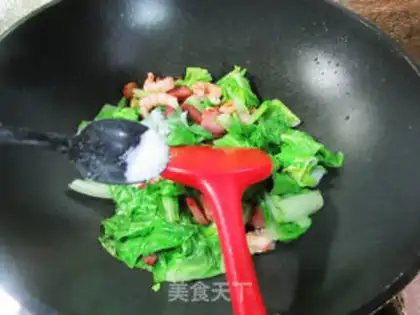 Make Shrimp-creeched caterpillar step 8