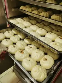 Make A fan egg bun step 6