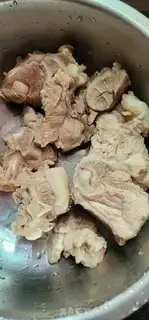 Make Pork-bone corn-cracker-cooked pellets step 0