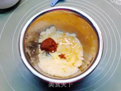 Make Japanese traditional sweet bread “gly” step 2