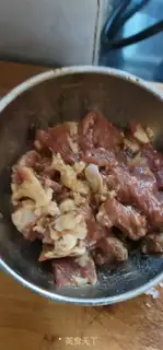 Make Pork spicy radish step 2