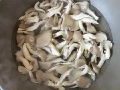 Make Bean sprouts step 0