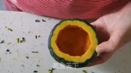Make Pumpkin shrimp fried rice step 1