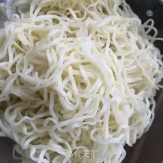 Make Sour sauce and noodles step 0