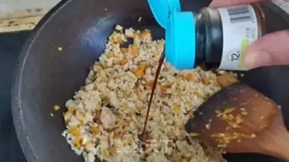 Make Pumpkin shrimp fried rice step 6