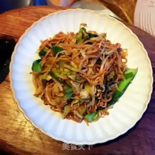 Make Sour sauce and noodles step 10