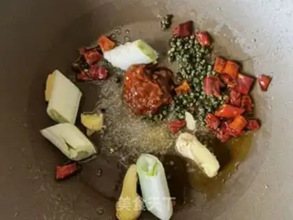 Make Steakbone stew of potatoes step 4