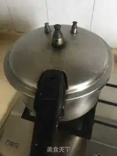 Make Cracker-crumbs step 3