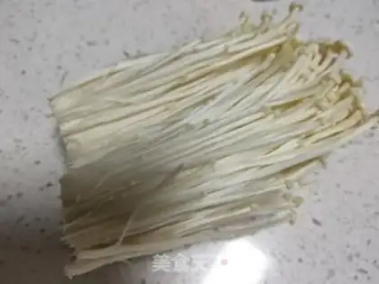 Make Frozen needle mushrooms step 0