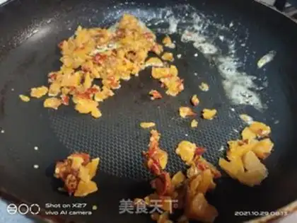 Make Salted egg and yellow fried rice step 1