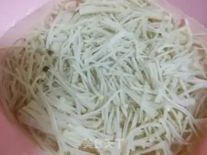 Make Frozen needle mushrooms step 2