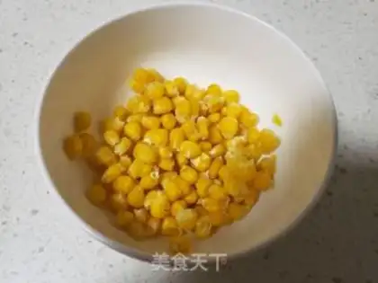 Make Corn egg porridge step 1