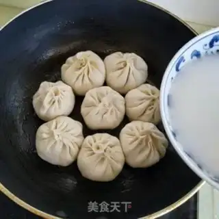 Make Oil buns step 9