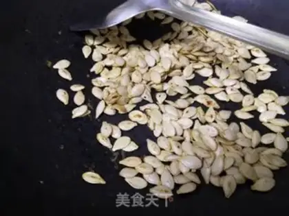 Make Pumpkin seeds step 3