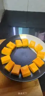 Make Spicy sausage steaming pumpkins step 1