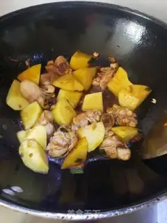 Make Potato chicken leg step 4