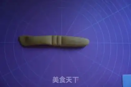 Make Pumpkin finger crackers step 13