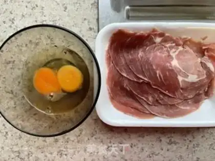 Make Sliding onion sauce step 1