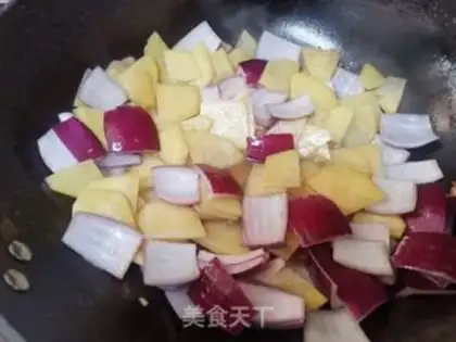Make Onion fried potato chips step 5