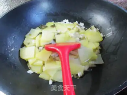 Make Pickles and potatoes step 4