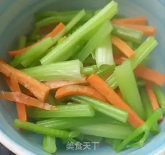 Make Carrot celery with beef step 5