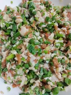 Make Pork onion pie step 1
