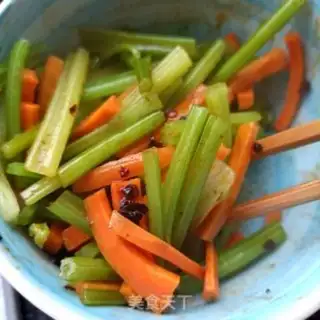Make Carrot celery with beef step 8