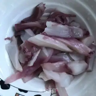 Make Black pepper chili fried octopus step 1