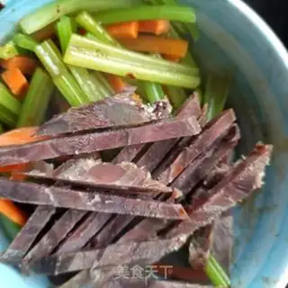 Make Carrot celery with beef step 10