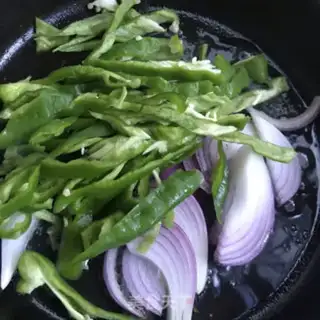Make Black pepper chili fried octopus step 3