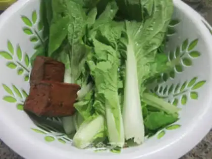Make Scrumptious, fragrance step 0